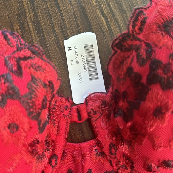 Le Vie en rose one piece lingerie - new with tags - medium - Picture 2 of 4